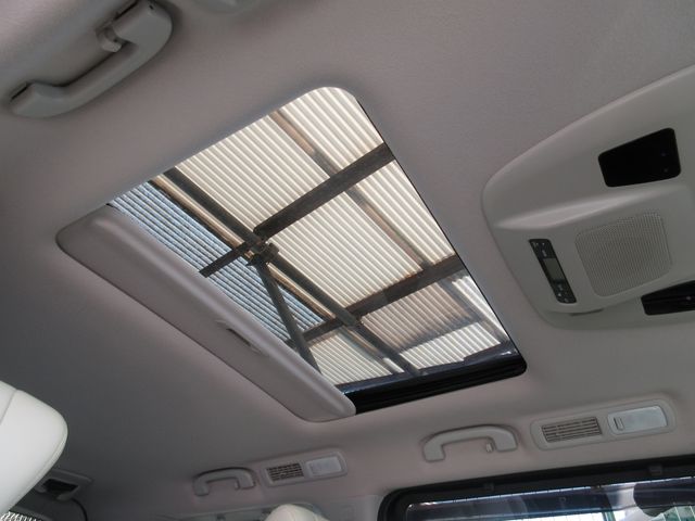 Nissan ELGRAND 2010-10 8023-16