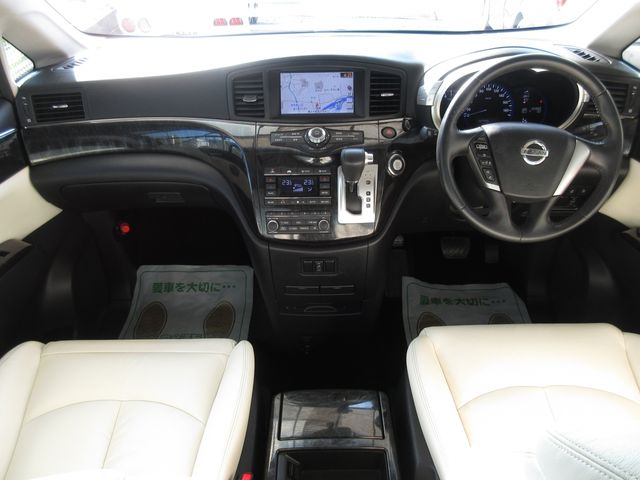 Nissan ELGRAND 2010-10 8023-18