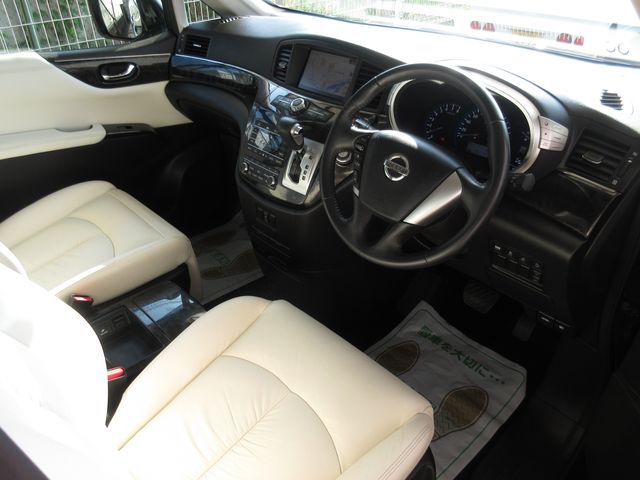 Nissan ELGRAND 2010-10 8023-6