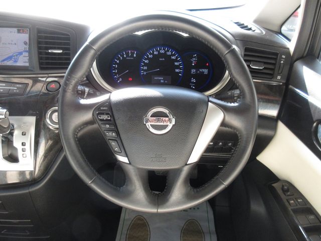 Nissan ELGRAND 2010-10 8023-19