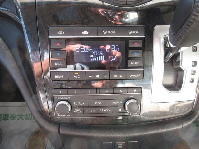 Nissan ELGRAND 2010-10 8023-23