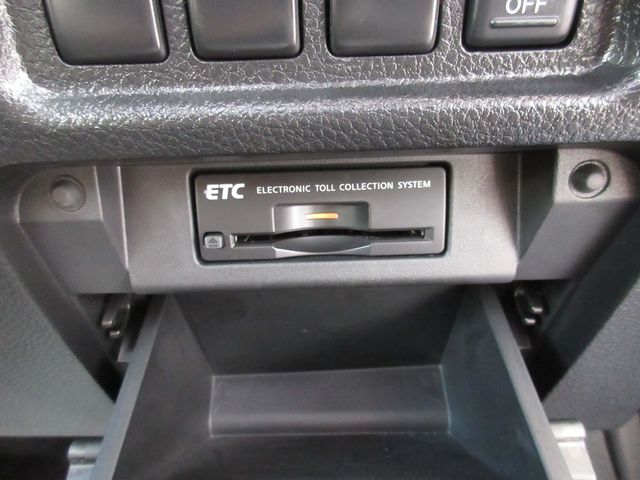 Nissan ELGRAND 2010-10 8023-25