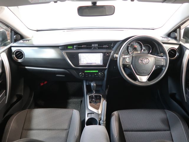 Toyota AURIS 2013-12 23677-1