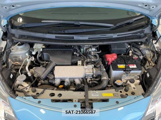 Nissan NOTE 2015-09 365354-18