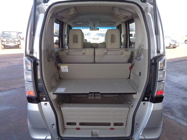 Honda N BOX 2014-10 185927-11