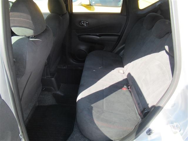 Nissan NOTE 2019-05 12076-4