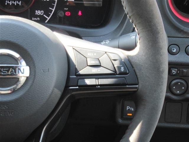 Nissan NOTE 2019-05 12076-13