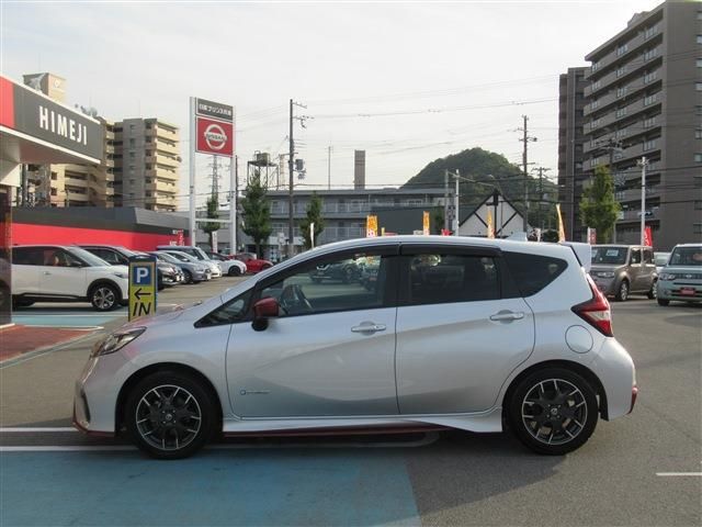 Nissan NOTE 2019-05 12076-27