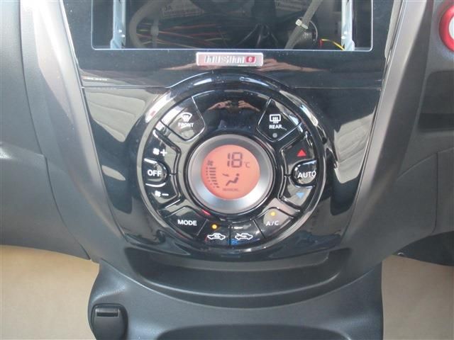 Nissan NOTE 2019-05 12076-9