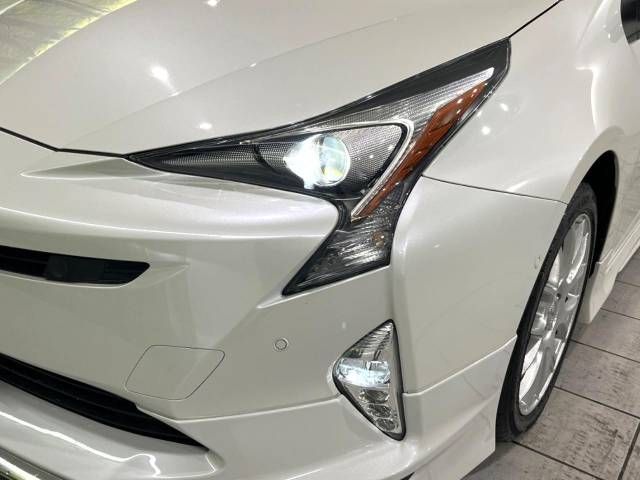 Toyota PRIUS 2018-06 21104-12