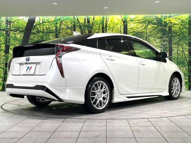 Toyota PRIUS 2018-06 21104-17