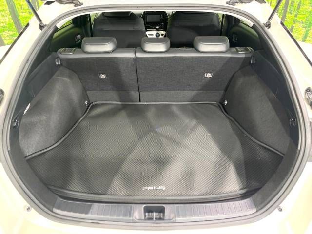 Toyota PRIUS 2018-06 21104-10
