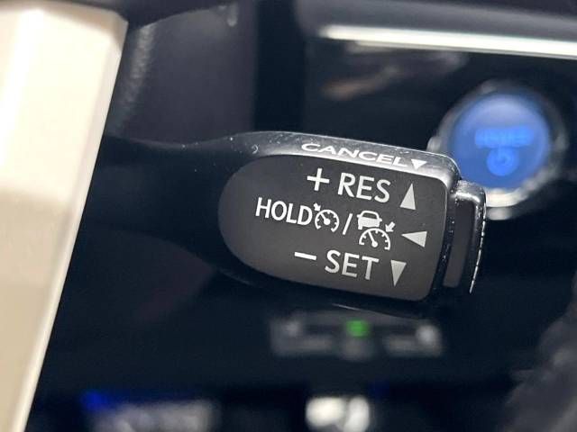 Toyota PRIUS 2018-06 21104-3