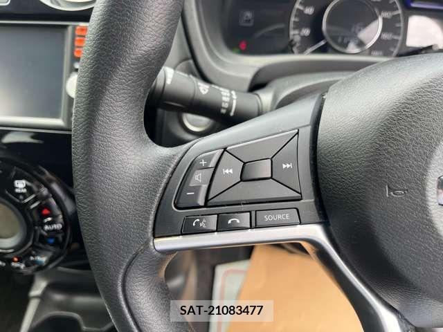 Nissan NOTE 2019-09 305502-7