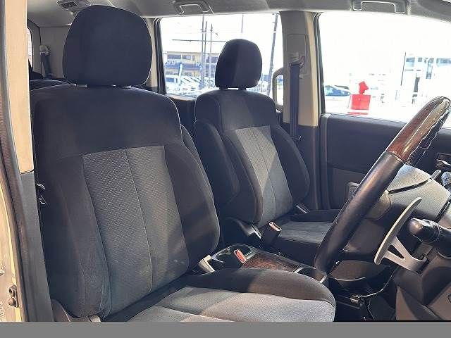 Mitsubishi DELICA D5 2010-07 9024-9