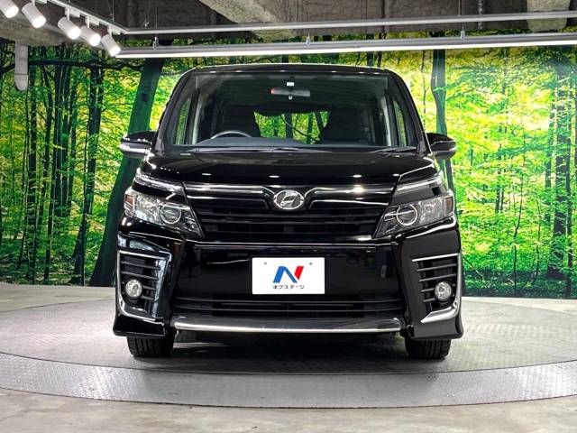 Toyota VOXY 2014-02 13923-14