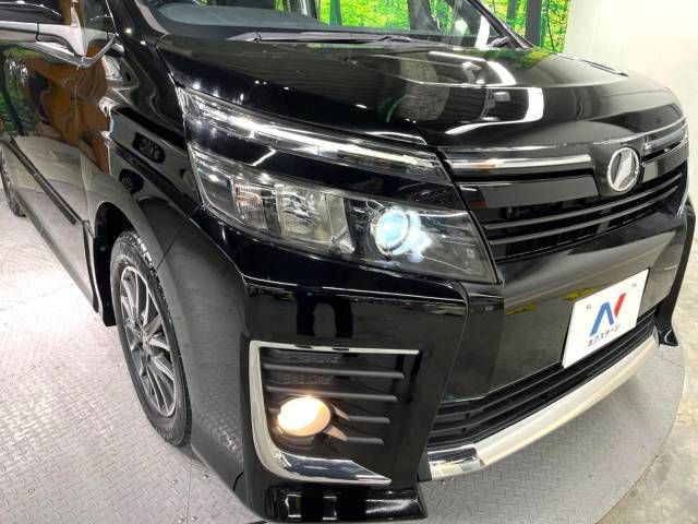 Toyota VOXY 2014-02 13923-12