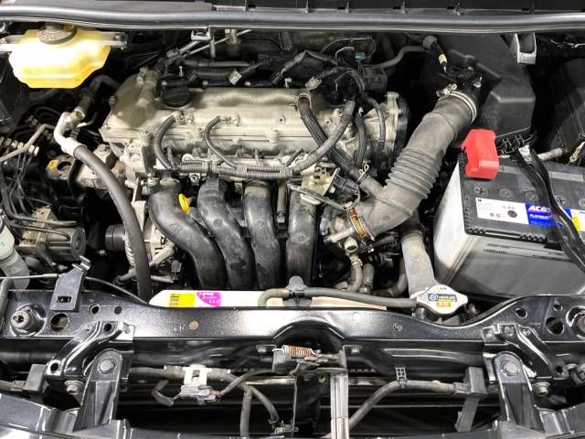 Toyota VOXY 2014-02 13923-18