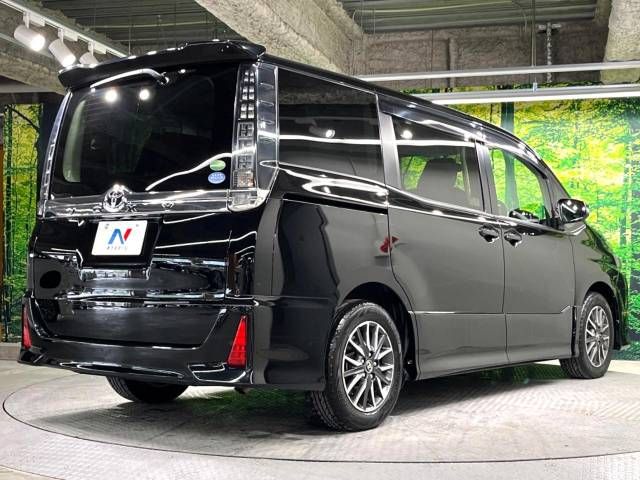 Toyota VOXY 2014-02 13923-17