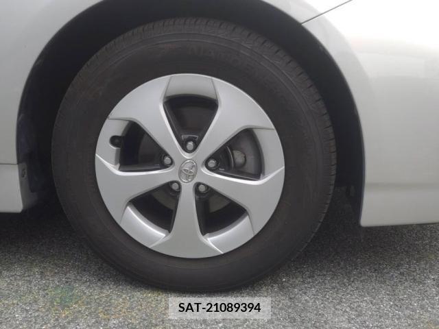 Toyota PRIUS 2013-07 351440-9