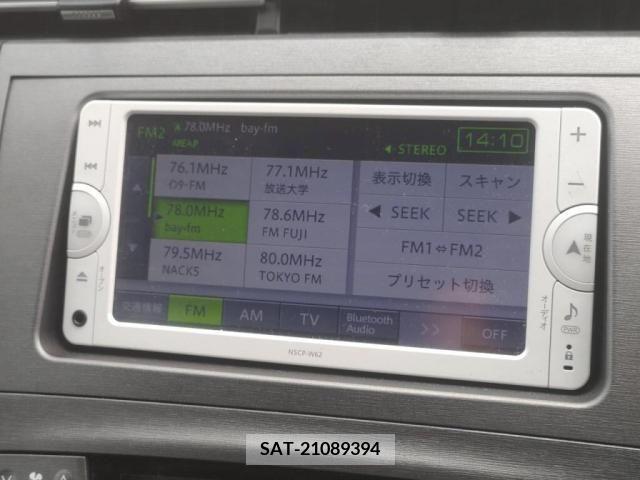 Toyota PRIUS 2013-07 351440-17