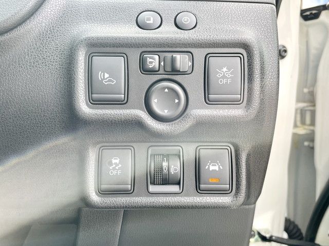 Nissan NOTE 2018-03 17180-17