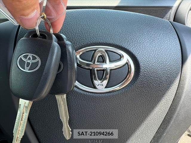 Toyota AQUA 2017-12 346307-3