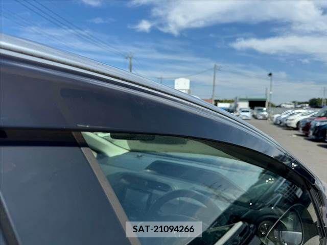 Toyota AQUA 2017-12 346307-29