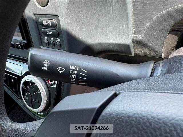 Toyota AQUA 2017-12 346307-21