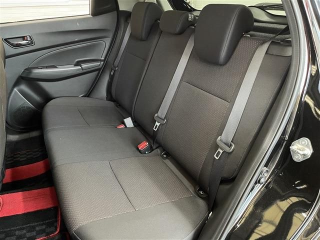 Suzuki SWIFT 2023-01 182804-17