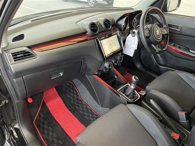 Suzuki SWIFT 2023-01 182804-15