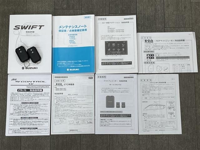 Suzuki SWIFT 2023-01 182804-19