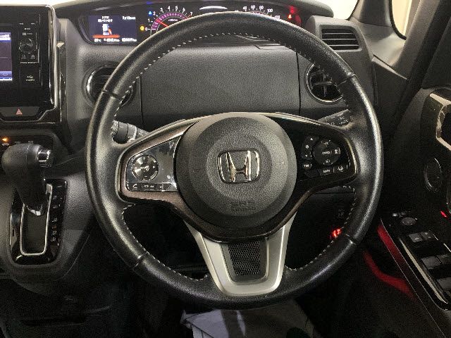 Honda N BOX CUSTOM 2018-07 4111-13