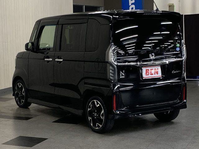 Honda N BOX CUSTOM 2018-07 4111-8