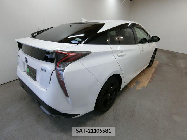 Toyota PRIUS 2015-12 239471-13