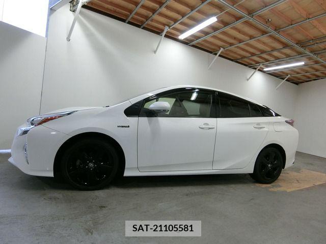 Toyota PRIUS 2015-12 239471-19