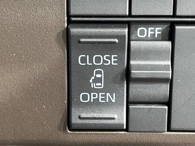 Toyota ROOMY 2023-05 14088-3
