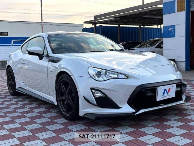 Toyota 86 2015-02 378487-16