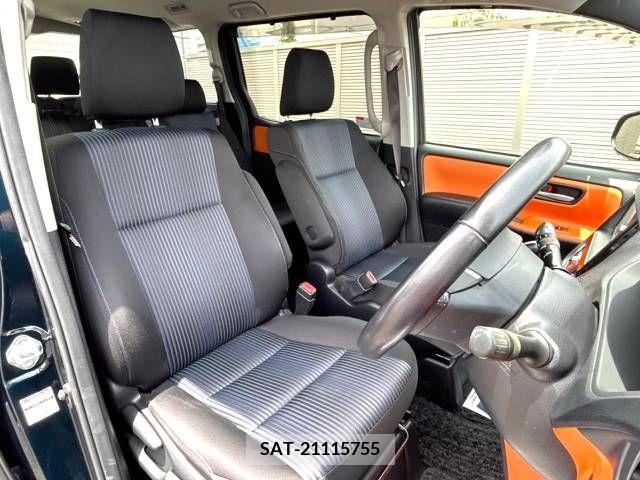 Toyota VOXY 2014-02 370490-7
