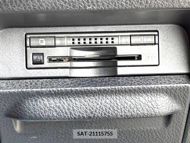 Toyota VOXY 2014-02 370490-5