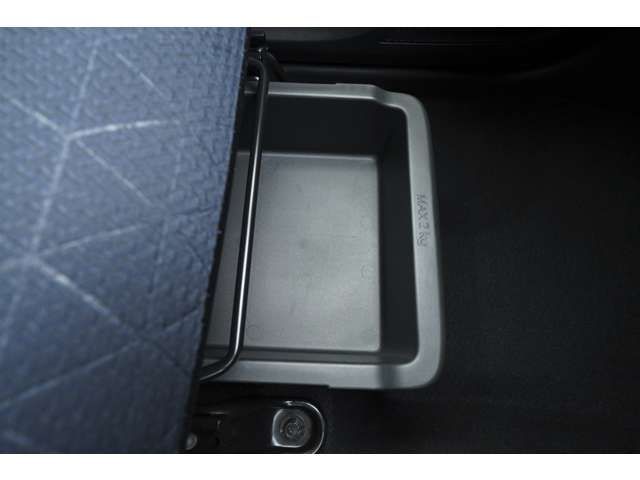 Mitsubishi EK X 2019-09 189598-16