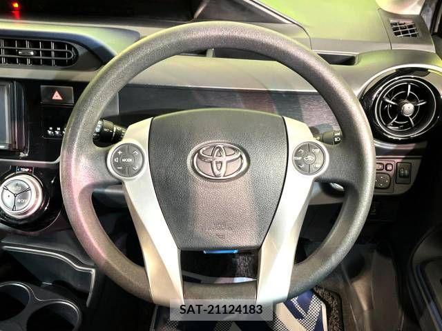 Toyota AQUA 2015-10 356219-11