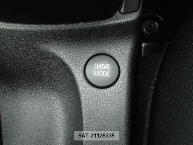 Nissan NOTE 2018-07 365283-9