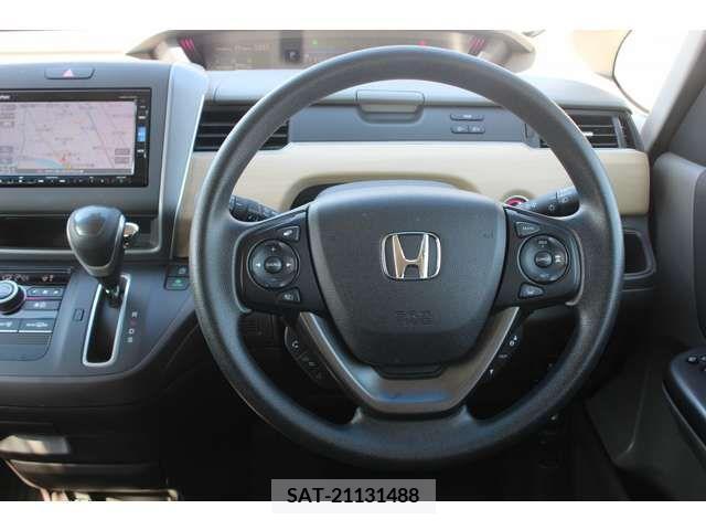 Honda FREED 2017-05 220679-3