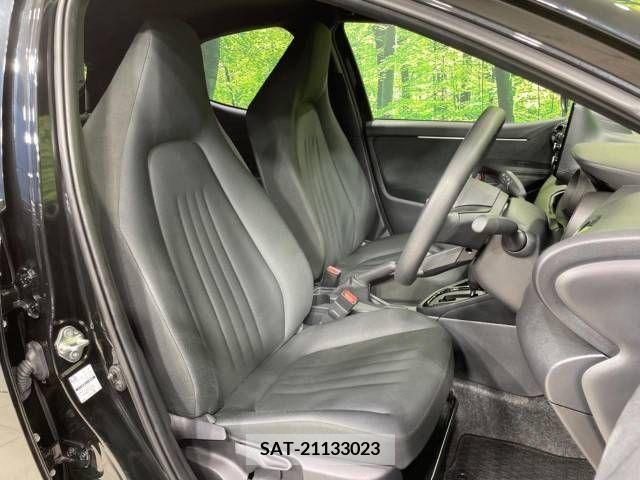 Toyota YARIS 2023-06 371468-8