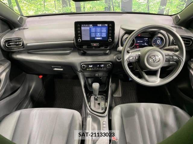Toyota YARIS 2023-06 371468-1