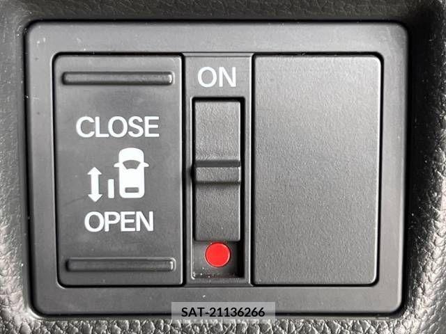 Honda N BOX CUSTOM 2020-05 348608-4