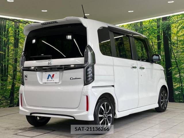 Honda N BOX CUSTOM 2020-05 348608-17