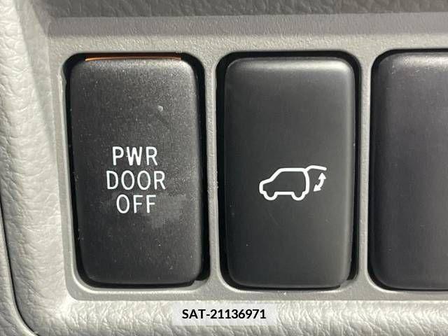 Toyota ISIS 2009-12 346020-5