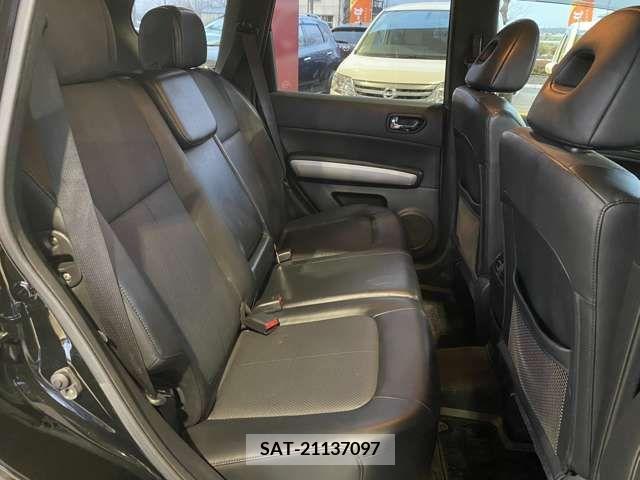 Nissan X-TRAIL 2012-11 373407-13